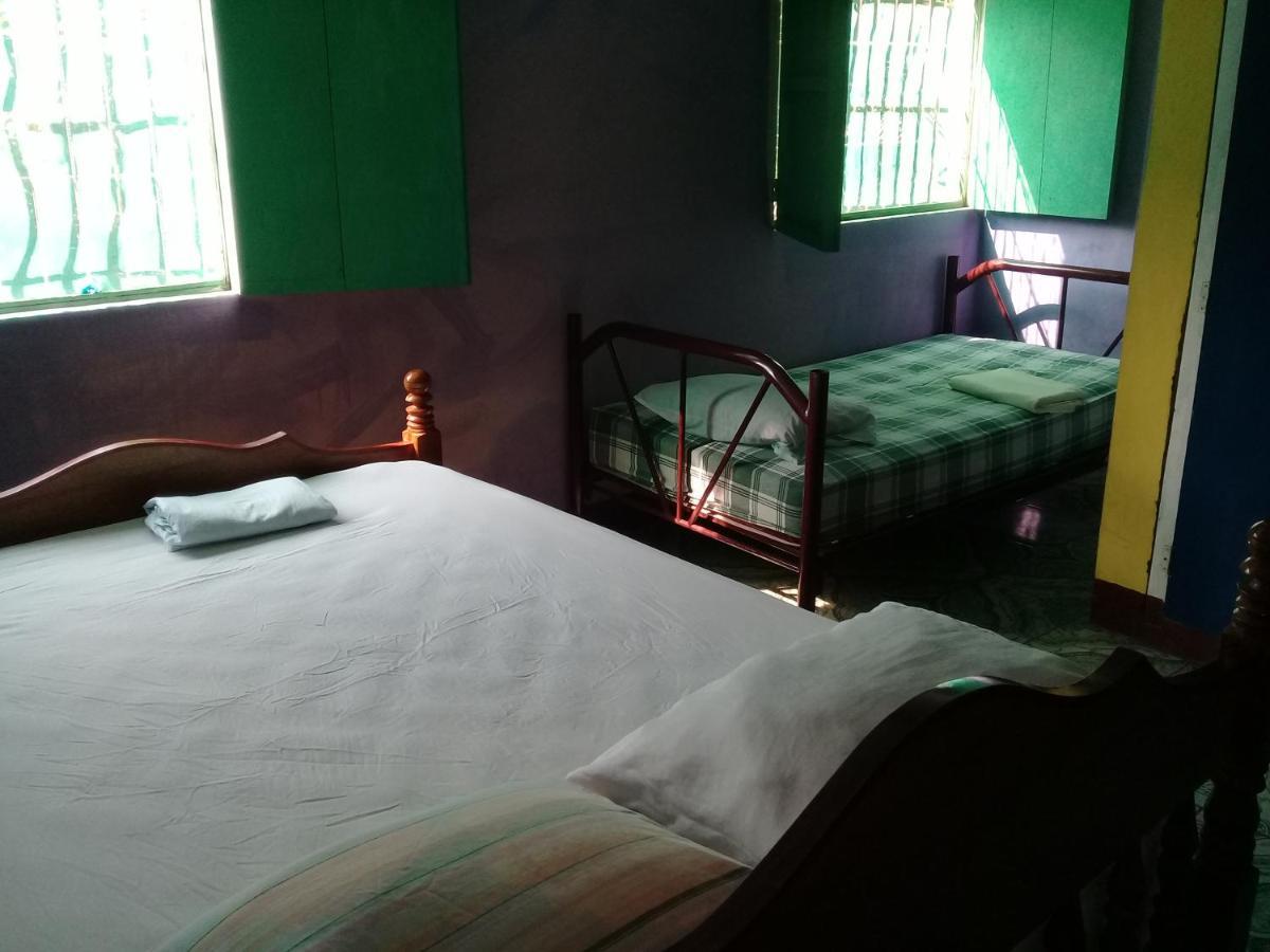 Hostal Maria Rivas Exterior photo