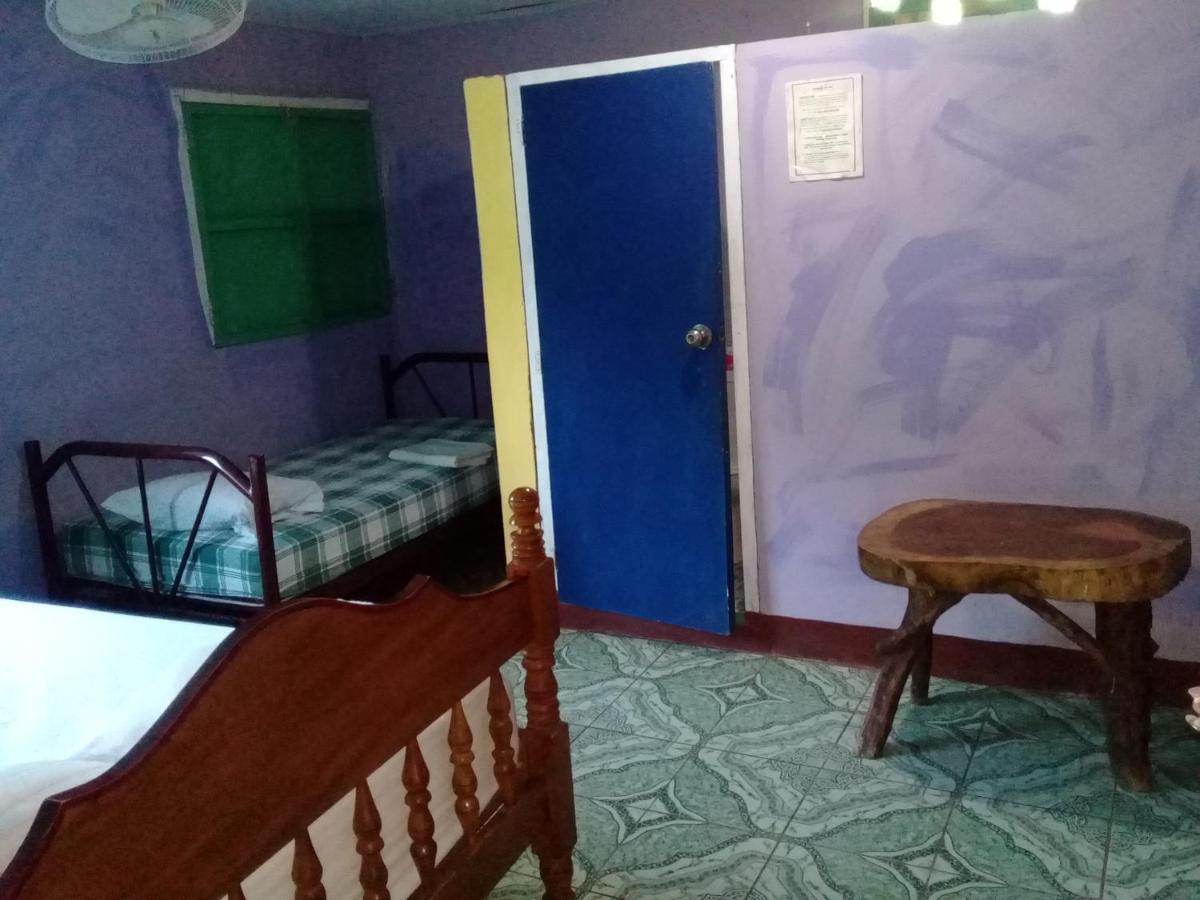 Hostal Maria Rivas Exterior photo