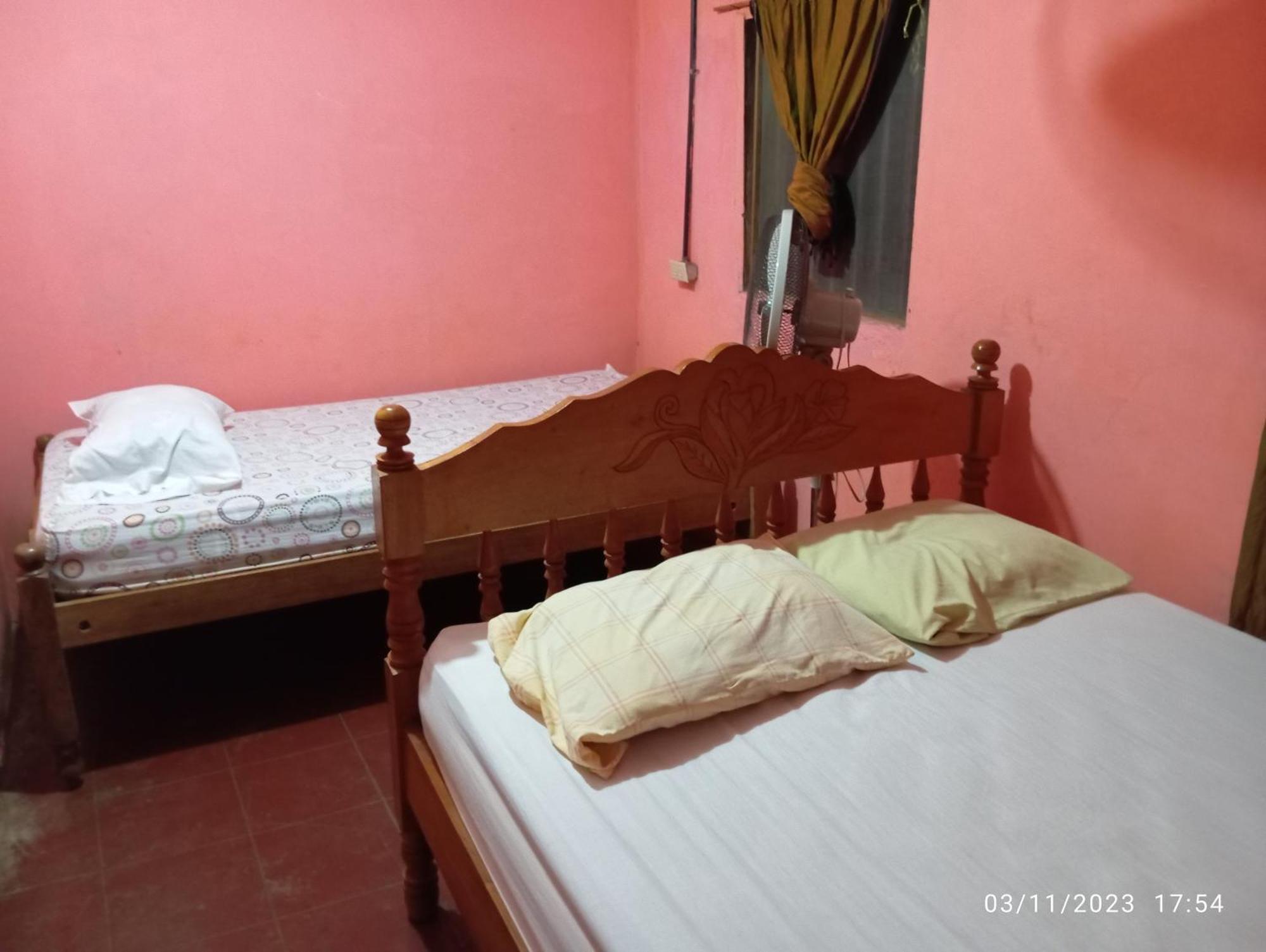 Hostal Maria Rivas Exterior photo